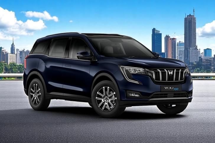 Mahindra Xuv700 Color Stealth Black   Midnight Black (dual Tone)